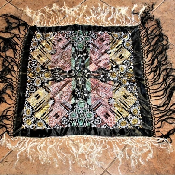 Taj Mahal Shawl Silk Brocade Weave Metallic Chinese Flamenco, Pristine C… - Picture 10 of 10